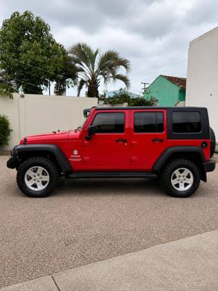 JEEP WRANGLER 3.8 UNLIMITED SPORT 4X4 V6 12V GASOLINA 4P AUTOMATICO JEEP WRANGLER 3.8 UNLIMITED SPORT 4X4 V6 12V GASOLINA 4P AUTOMATICO